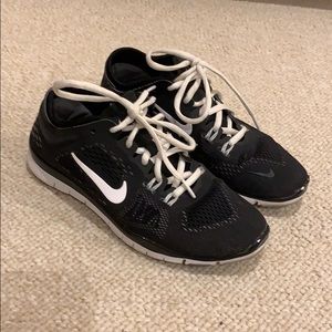 Women’s Nike sneakers